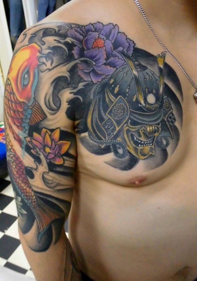 Японские тату на грудине