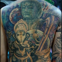 Индийский слон и будда