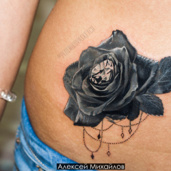 #plotnikovasketch татуировка роза с бриллиантом